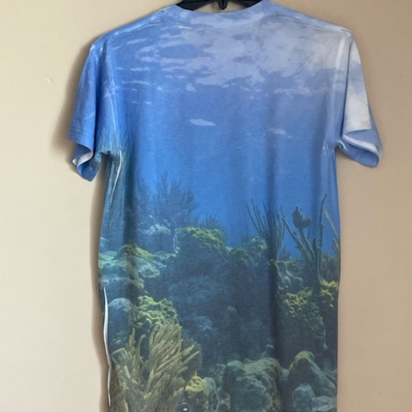 Shark shirt- NWOT - Picture 4 of 5